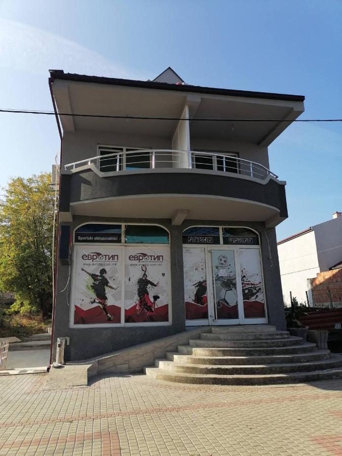 Hostel „Ж" Gradsko Exteriör bild